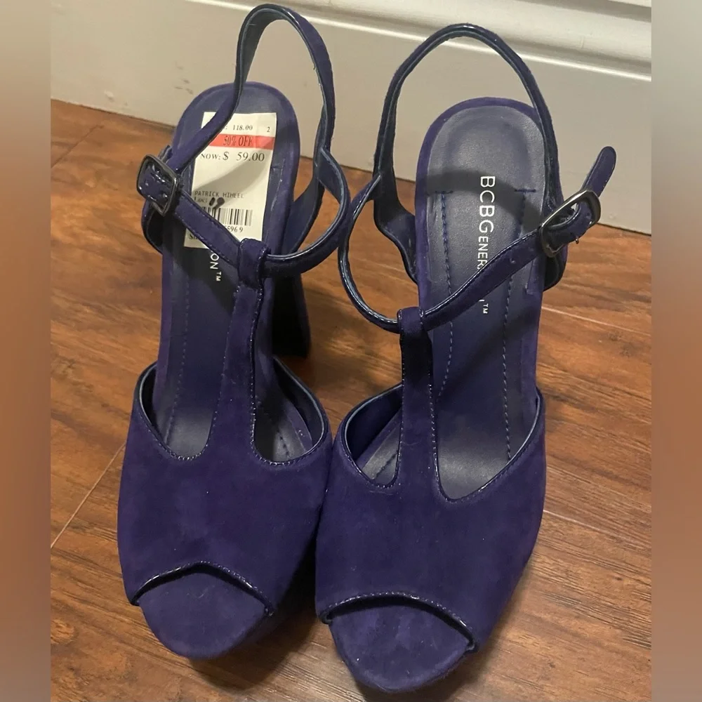 BCBGenteration Purple Pumps‎
